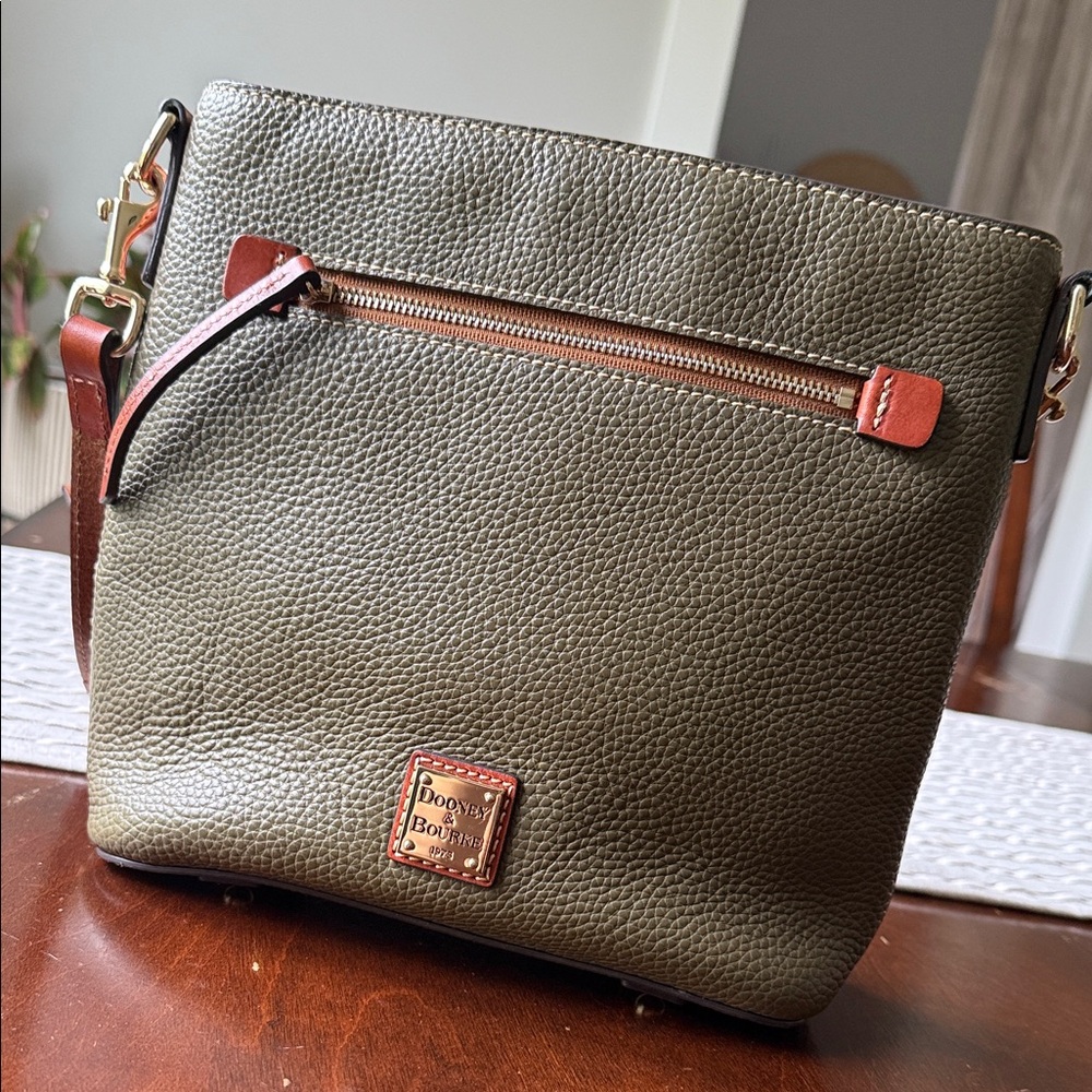 EUC Dooney & Bourke Khaki Crossbody Bag with Brown Trim